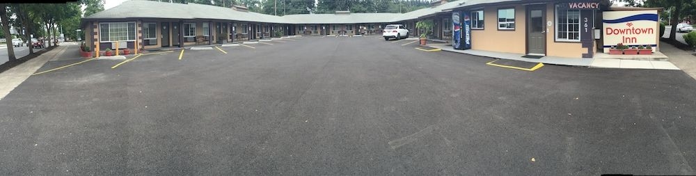 Downtown Inn2