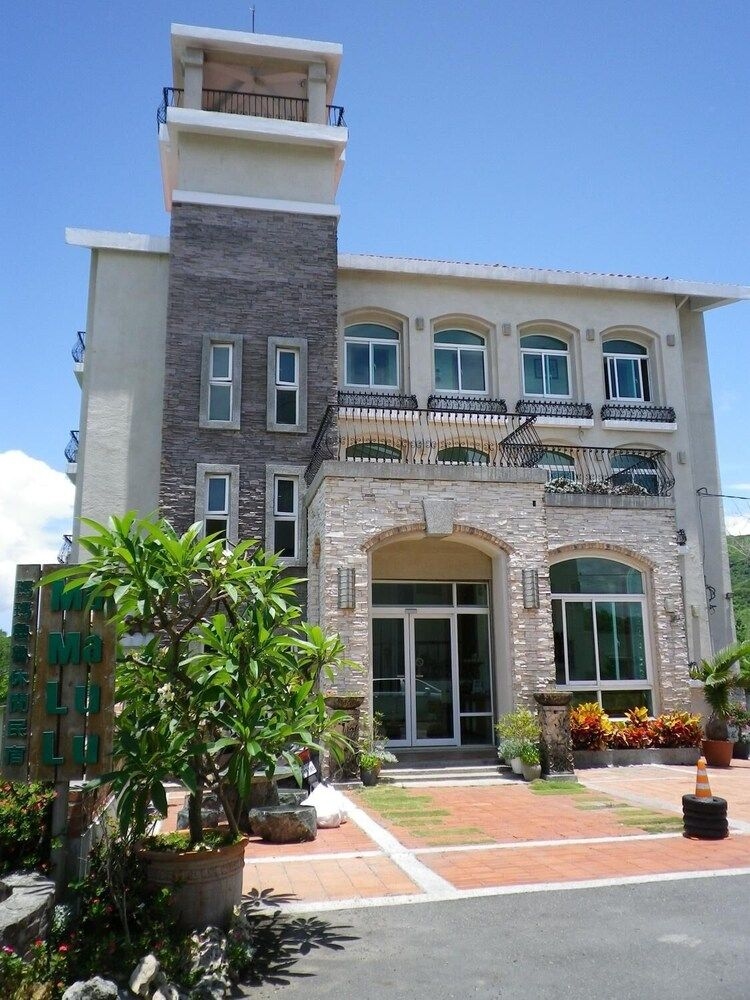 Mamalulu Hostel4