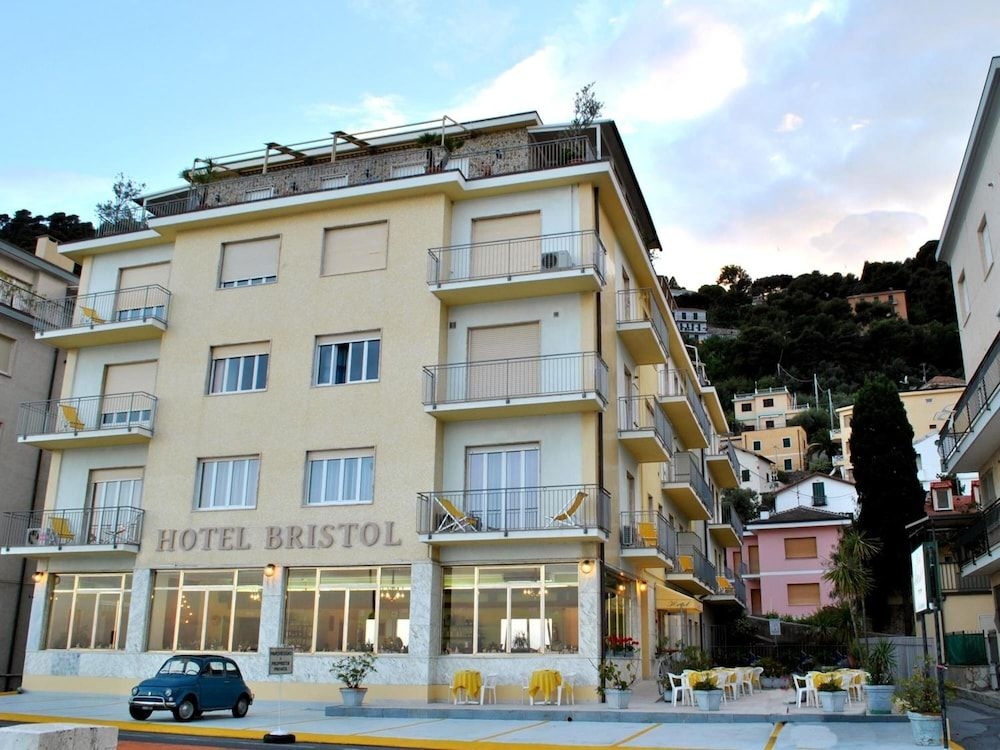 Hotel Bristol4