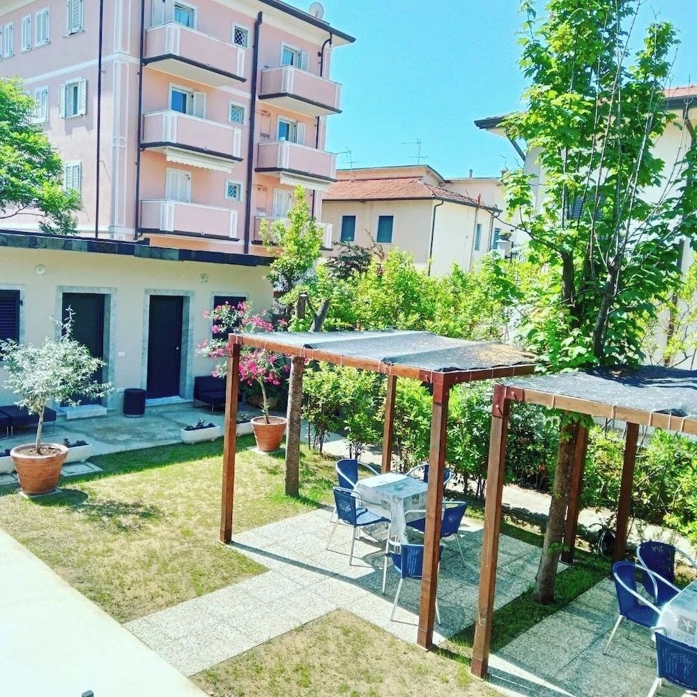 Hotel Caprice1