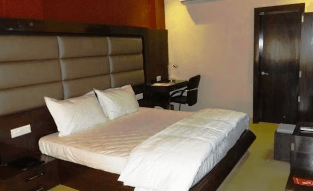 Hardik Resort3