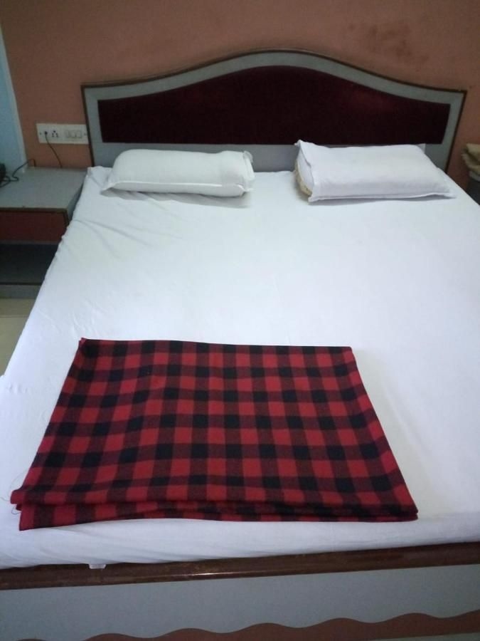 Hotel Parth1