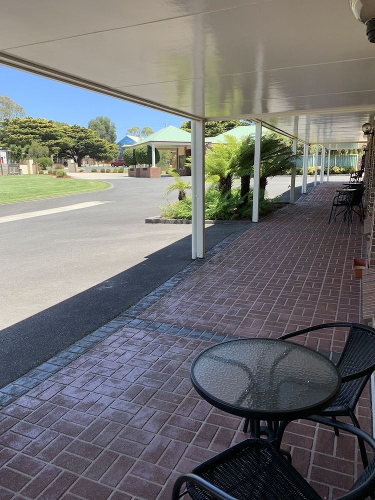 Arthur Phillip Motor Inn3