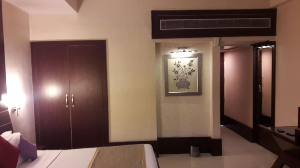 Hotel Satya Ashoka1