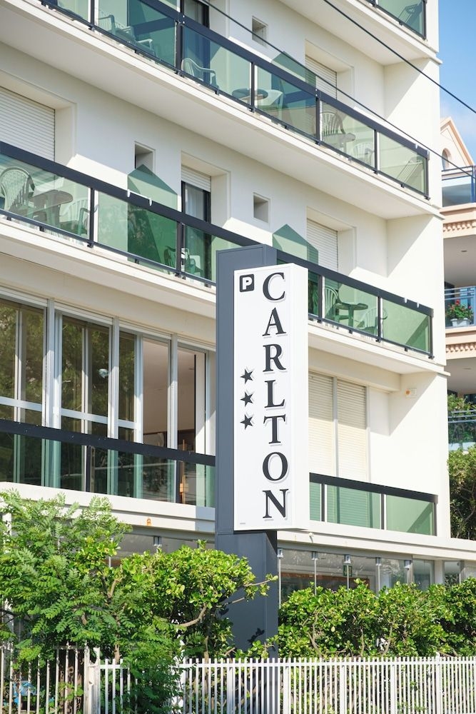 Hotel Carlton2