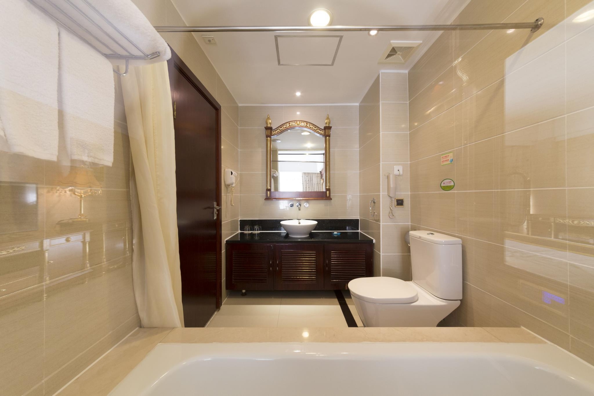 New West Street International Hotel3