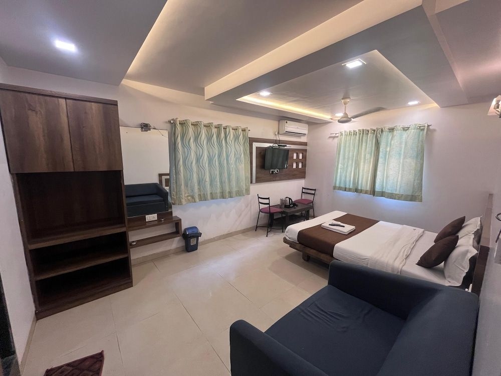 Hotel Anupam1