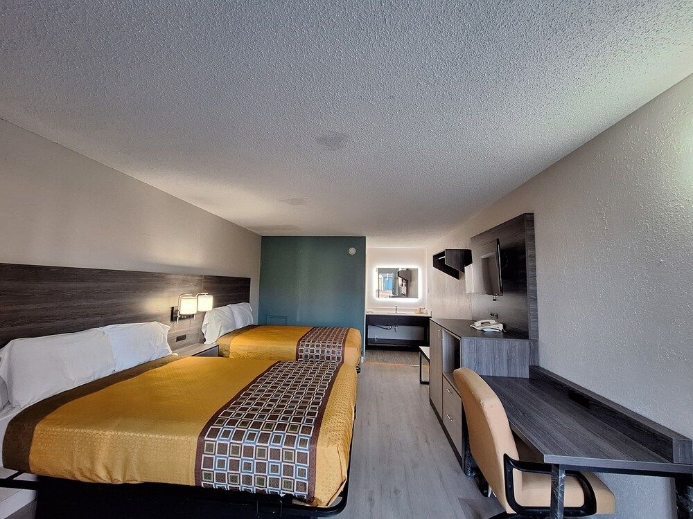 Budget Inn - Roxboro2