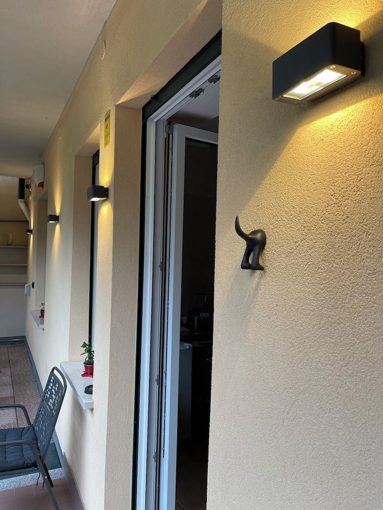 B&B Smart House1