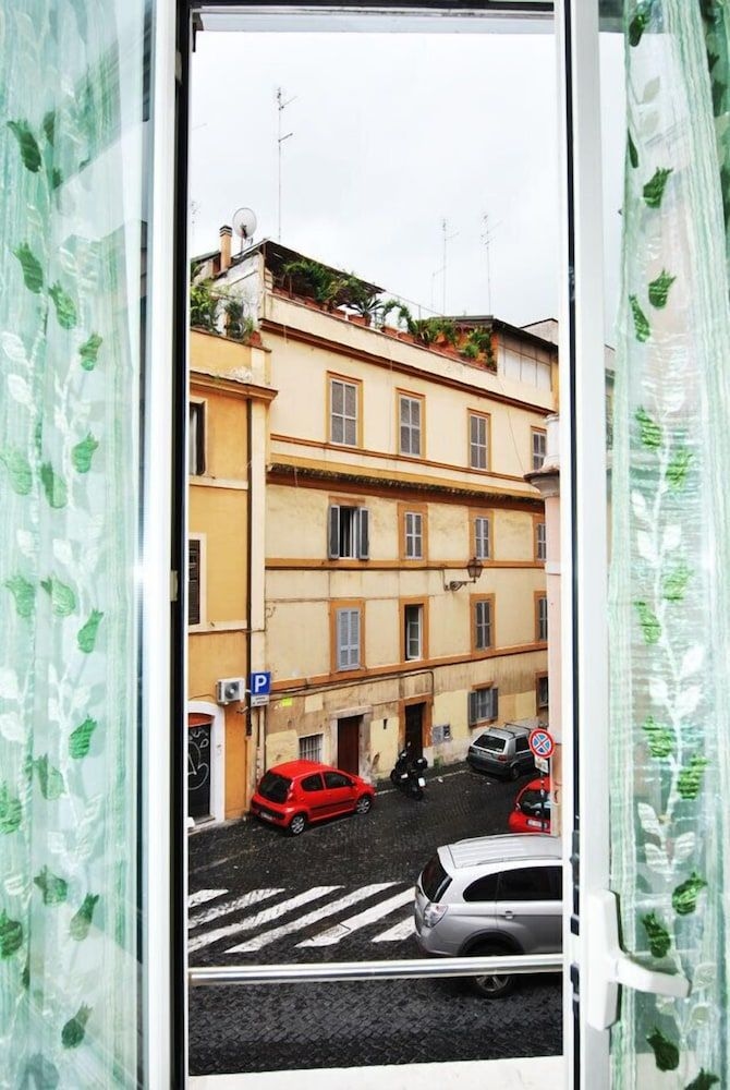 95 Rooms In Rome0