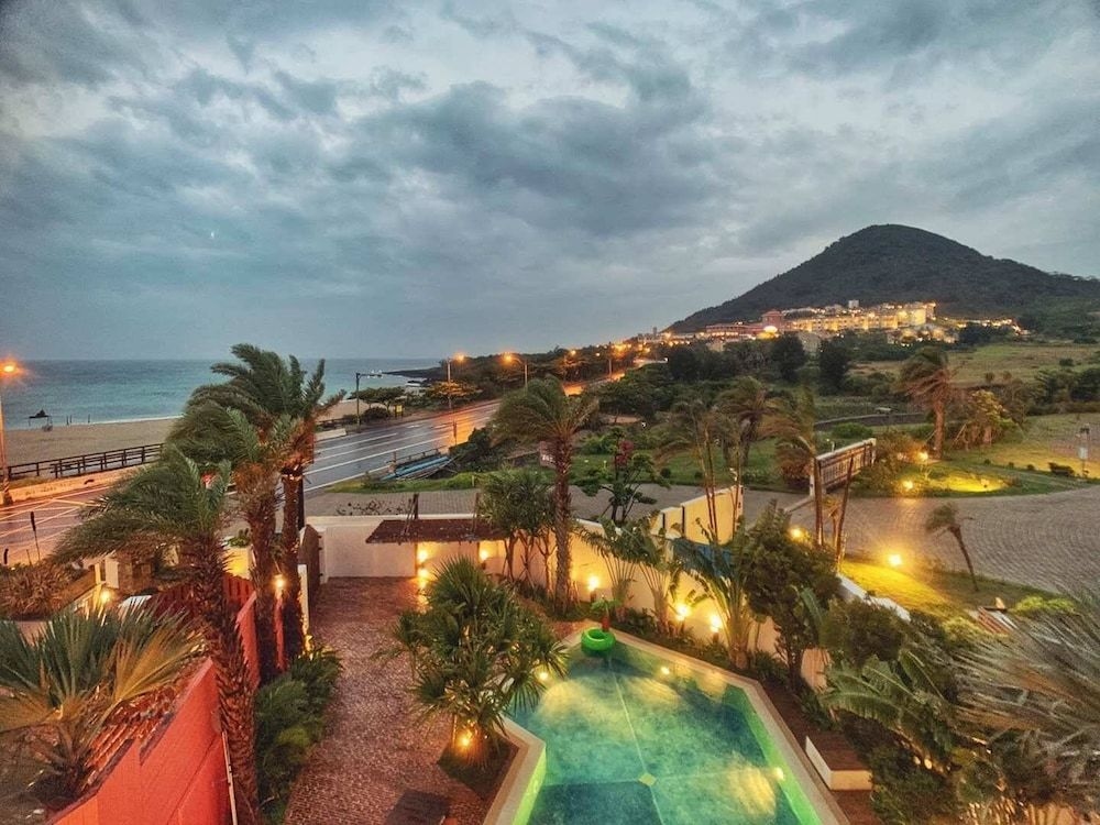 866 Oceanic View Villa1