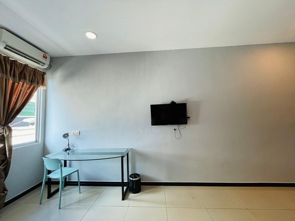 Kingston Executive Hotel3