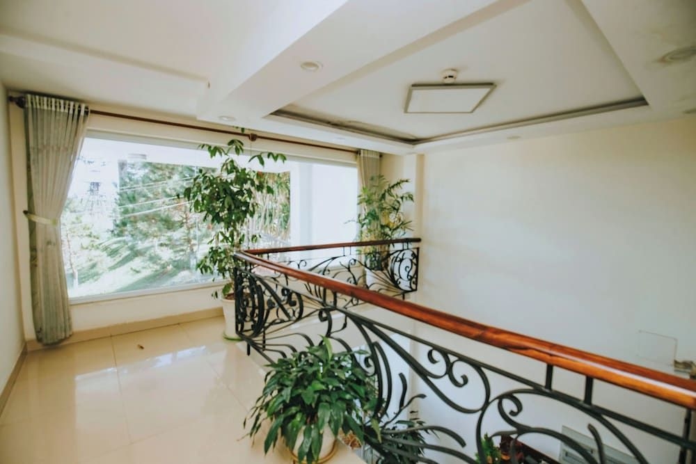 Thanh Loan Hotel1