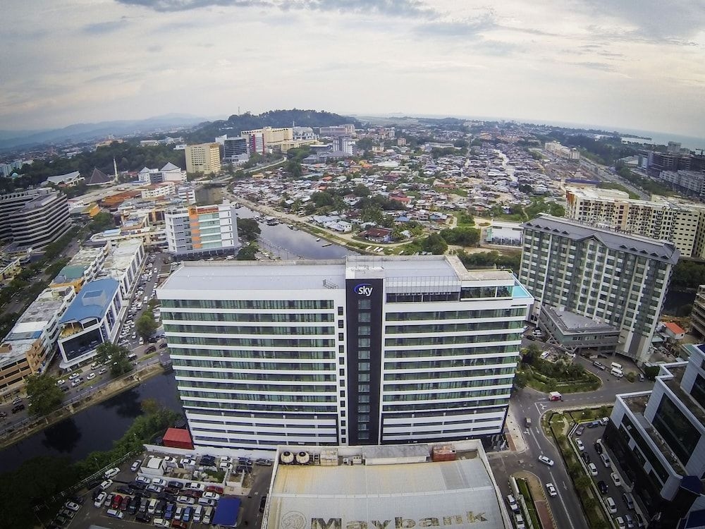 Sky Hotel1
