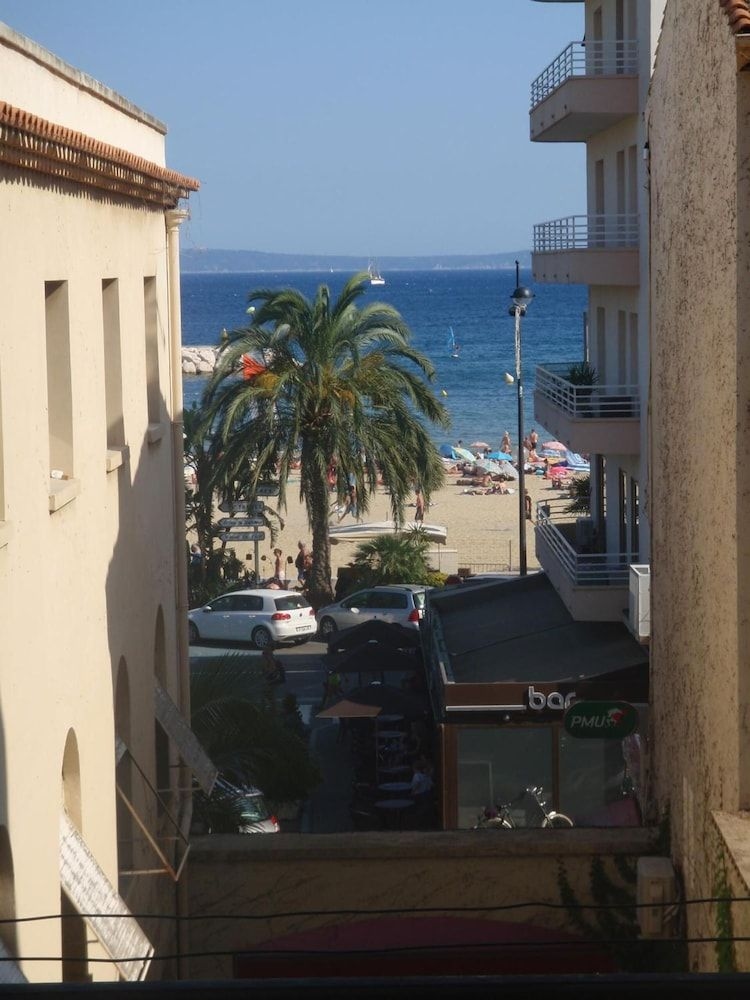 Hotel L'Oustaou1