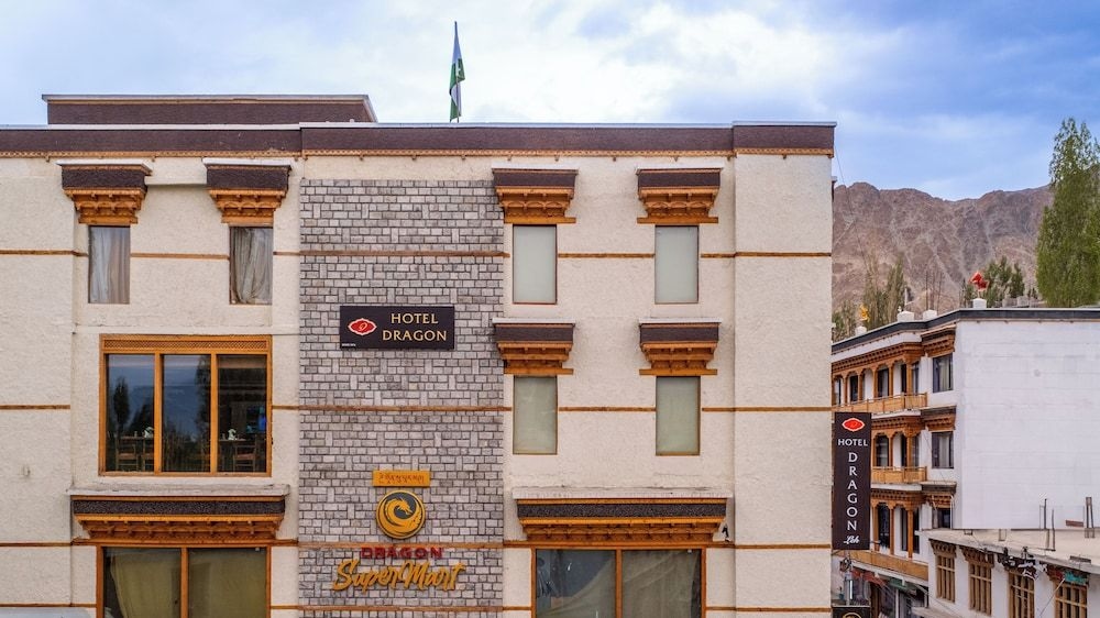 Hotel Dragon1