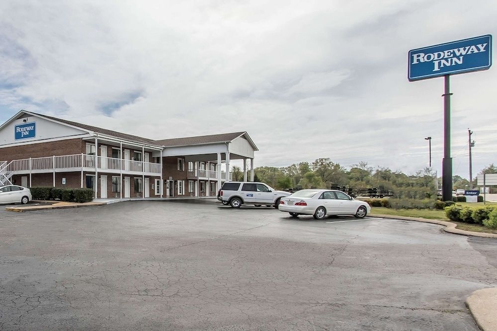 Rodeway Inn0
