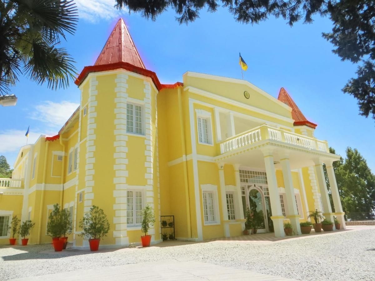 WelcomHeritage Kasmanda Palace0
