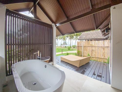 ชุมพร คาบานา รีสอร์ท (Chumphon Cabana Resort)1