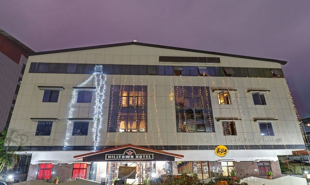Hilltown Hotel1