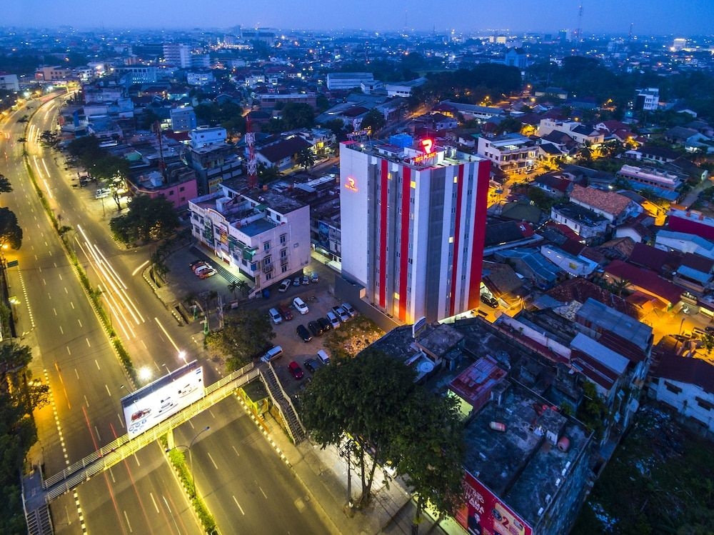 Red Planet Palembang4