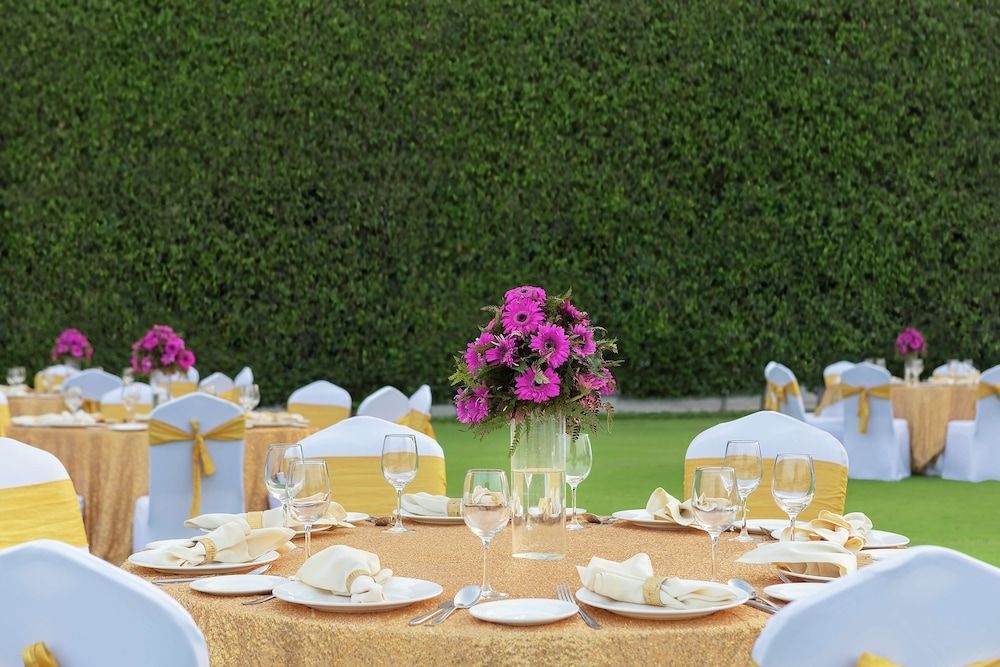 DoubleTree by Hilton Agra3