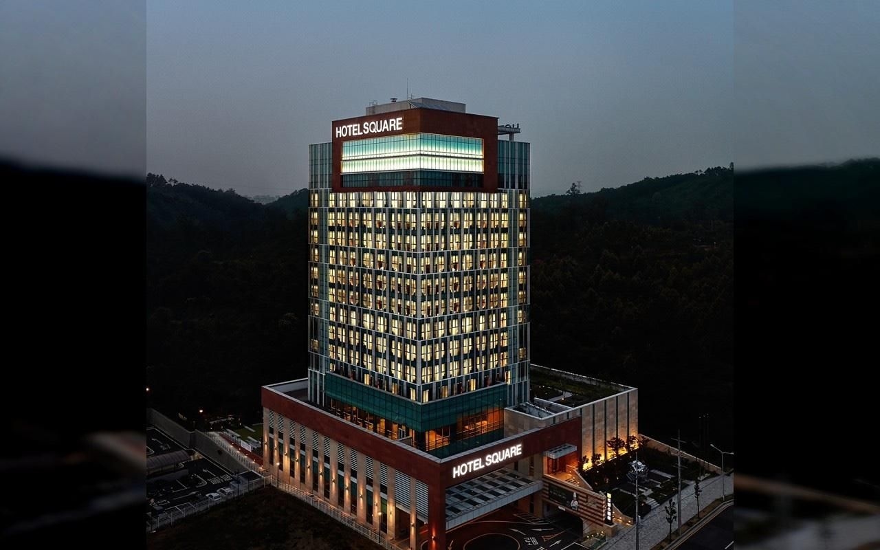 โรงแรมสแควร์ (Hotel Square)0