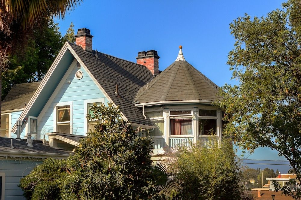 Cliff Crest Bed & Breakfast4