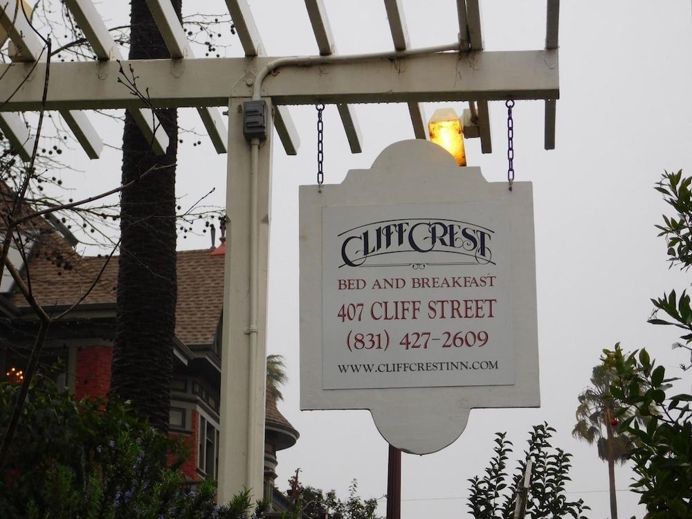Cliff Crest Bed & Breakfast1