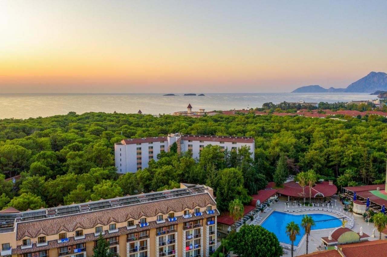 Kaplan Paradise Hotel2