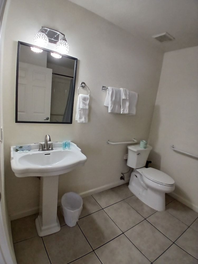 Hayden's Inn3