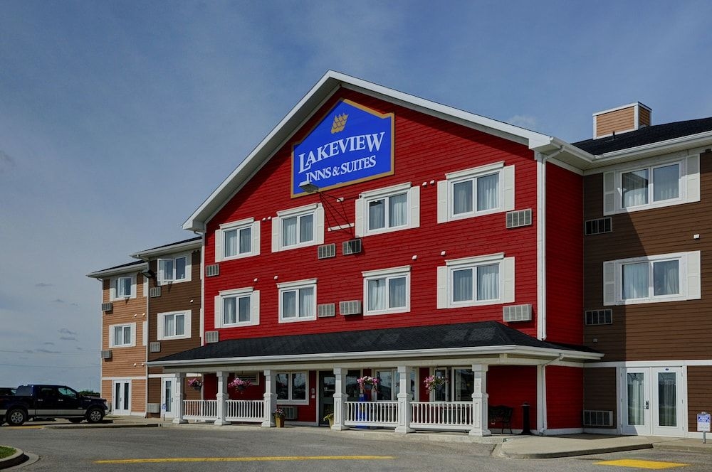 Lakeview Inn and Suites Brandon0