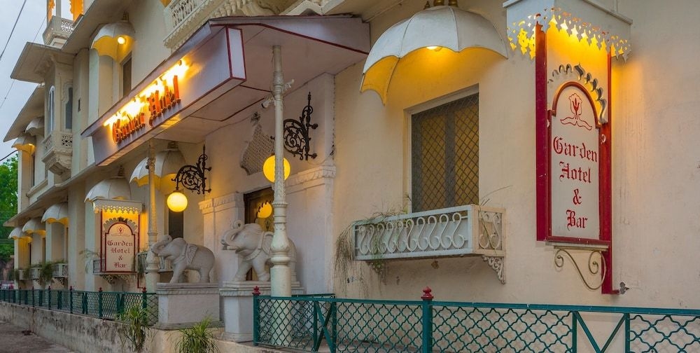 Garden Hotel3