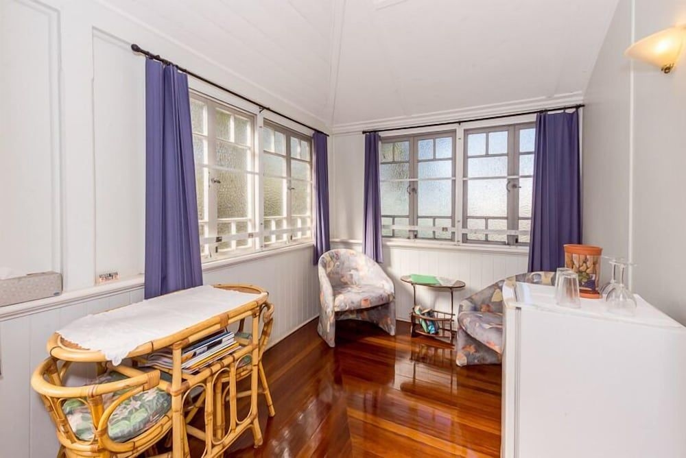 Auckland Hill Bed & Breakfast3