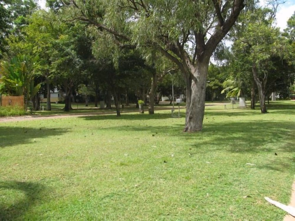 Ivanhoe Village Caravan Resort1