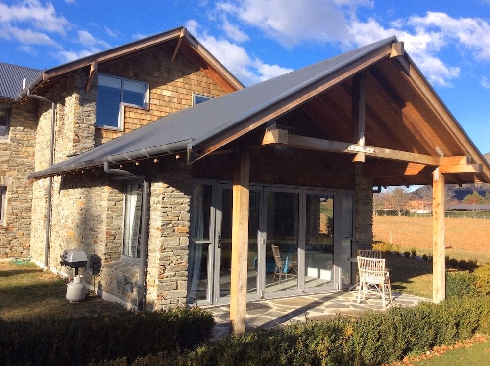 Golf Course Road Chalets3
