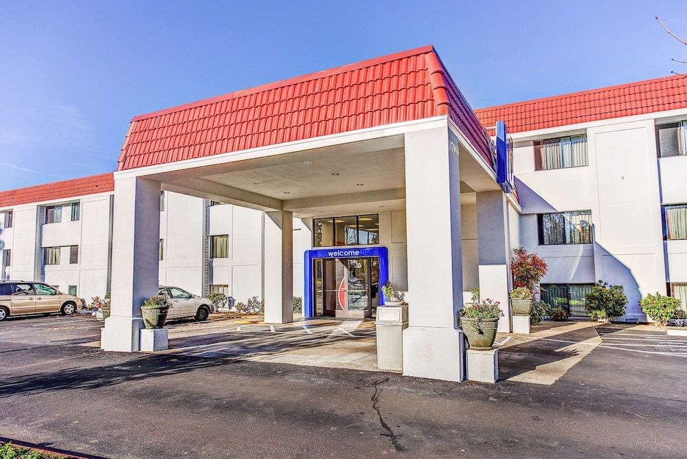 Motel 6 Tigard West1