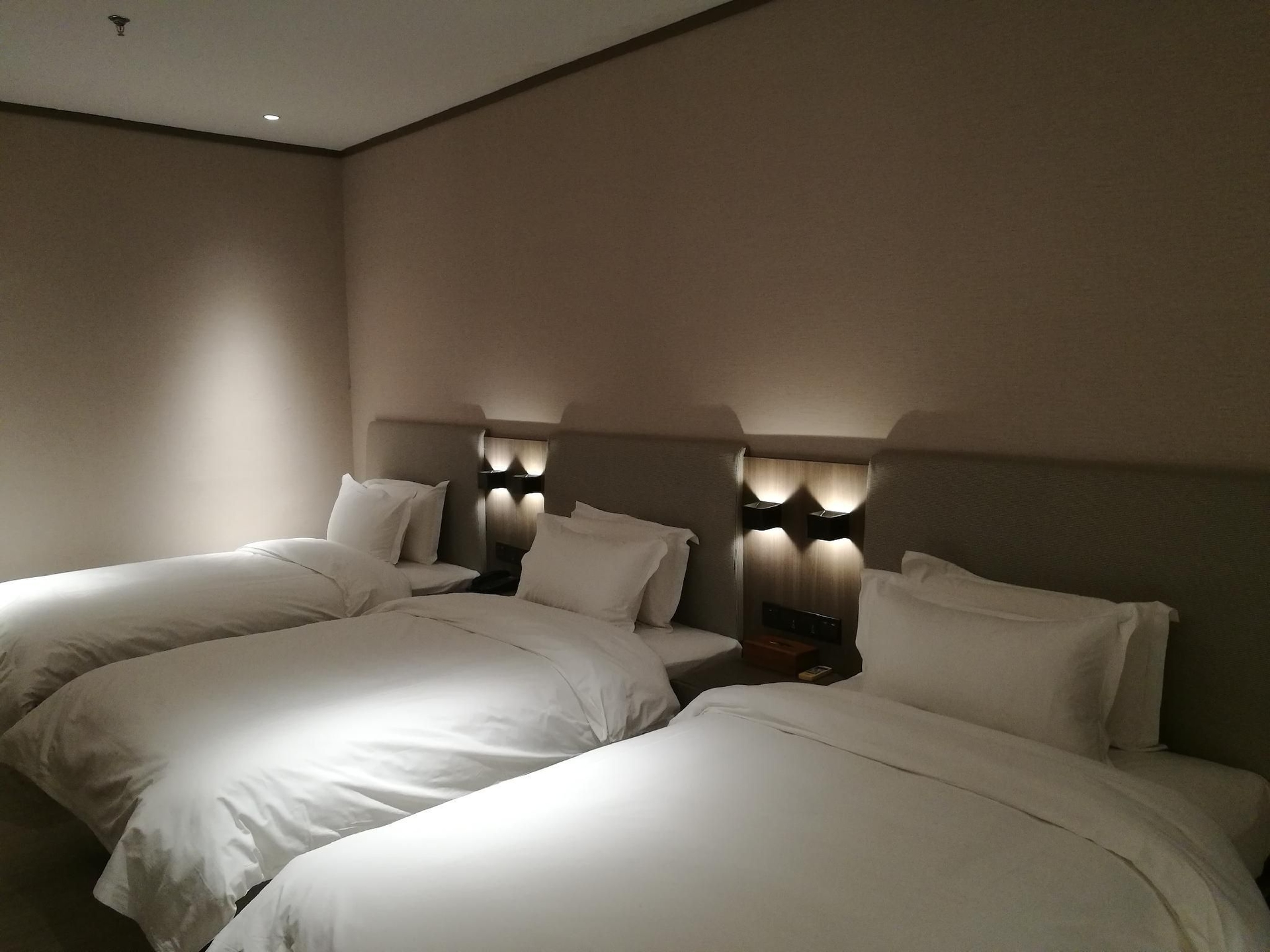 Hanting Hotel Tianjin Wuqing Daguangming Center1