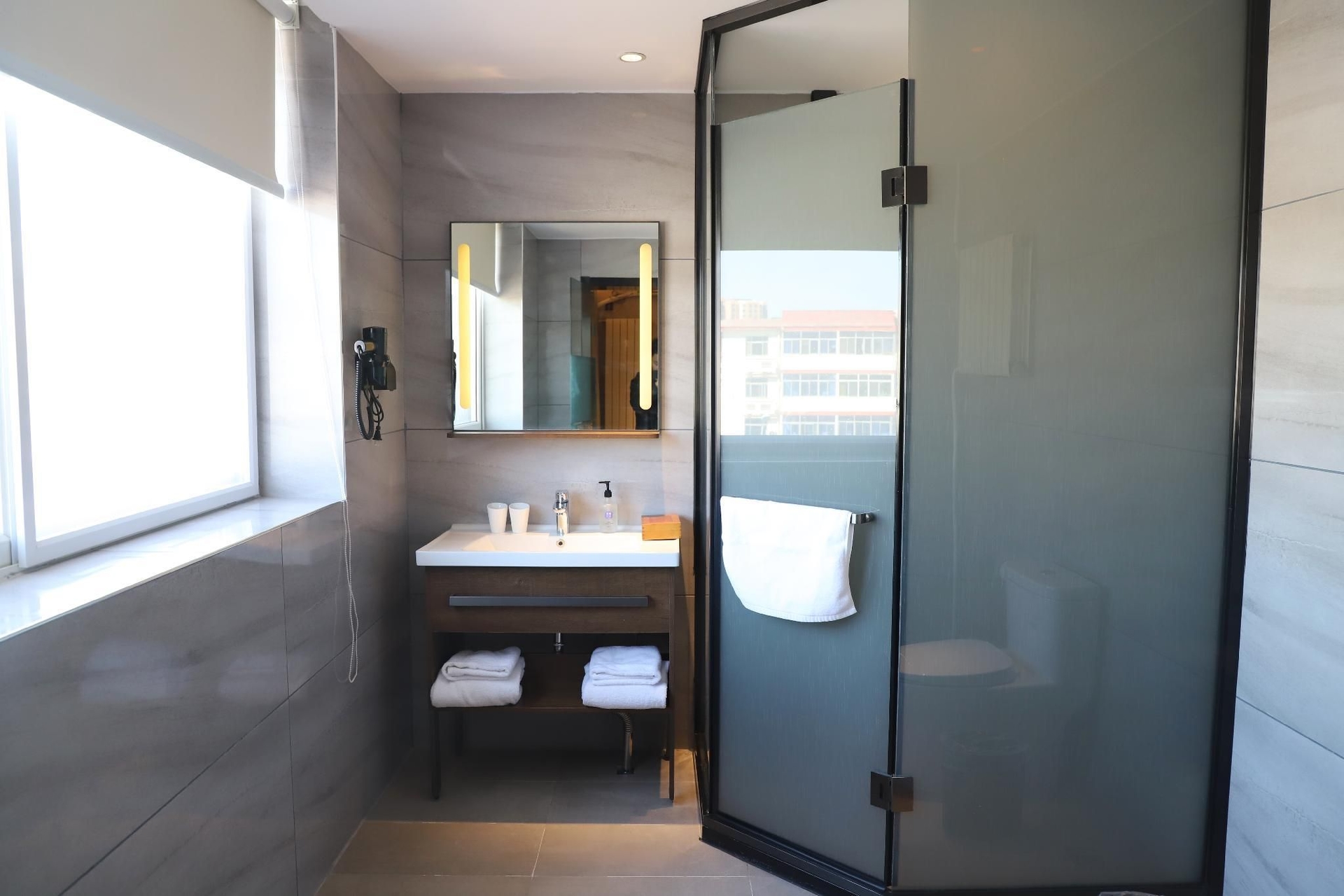 Hanting Hotel Tianjin Wuqing Daguangming Center4