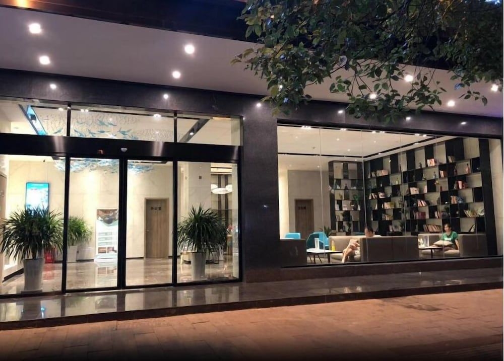 Chenzhou Sanyuan Hotel Tianlong Bus Station Branch0