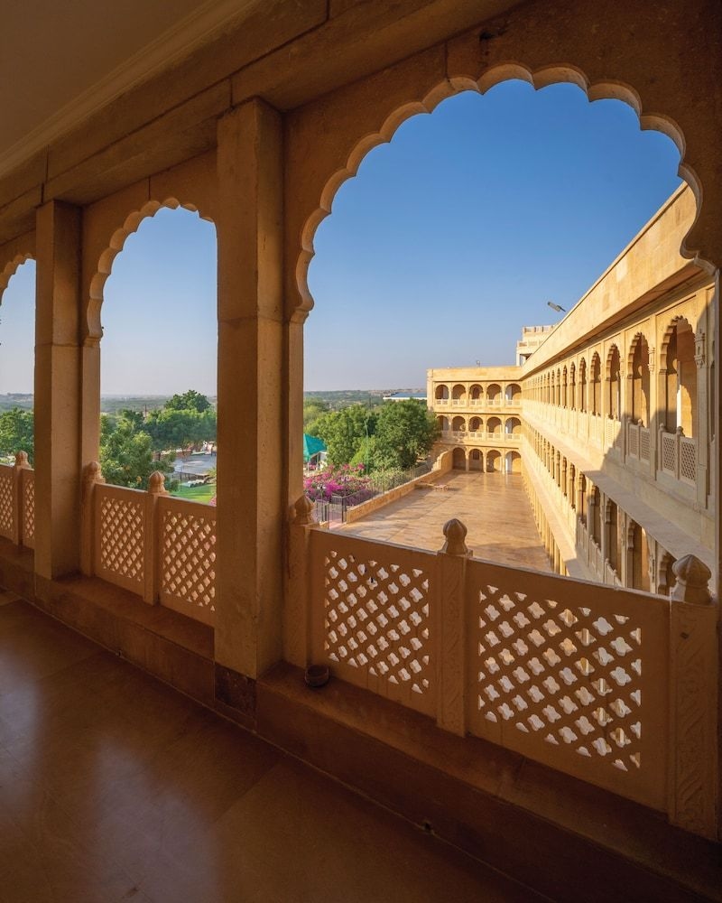 โรงแรมรางมาฮาล (Rang Mahal)0