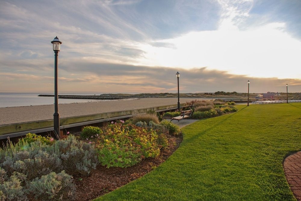 Red Jacket Beach Resort & Spa4