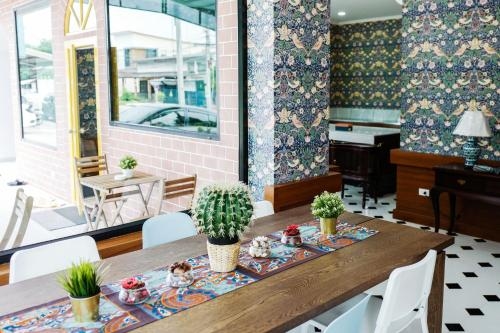 Chez Bure -Bure Homestay Kanchanaburi1