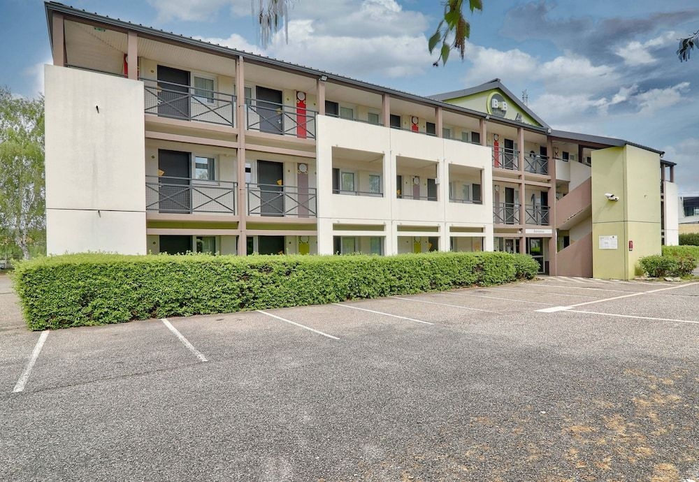 B&B Hotel Clermont Ferrand Le Brezet Aeroport0