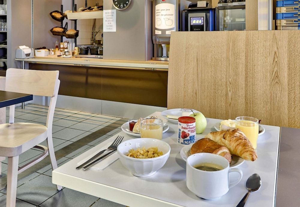 B&B Hotel Clermont Ferrand Le Brezet Aeroport4