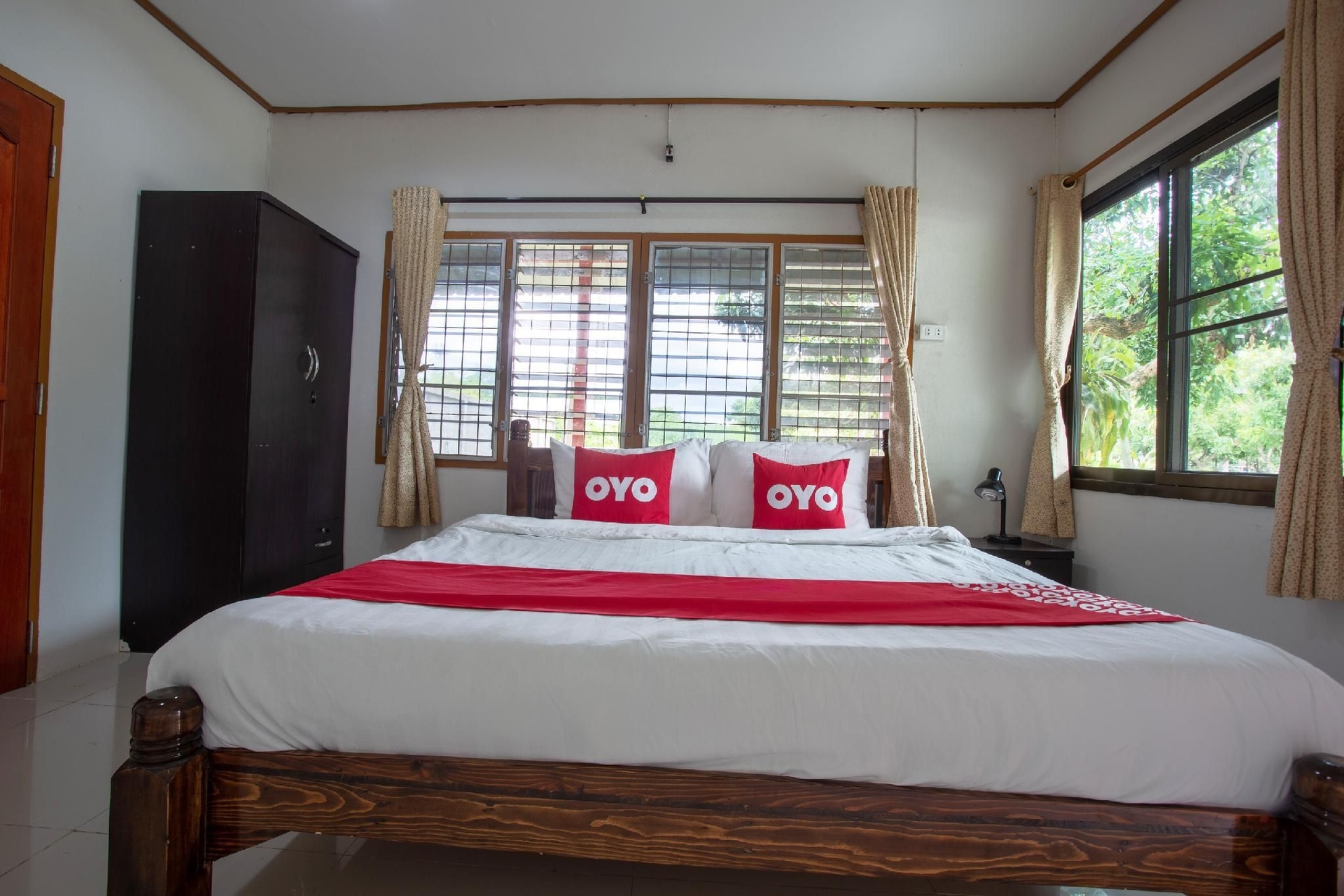 OYO 909 Guiding Star Resort1