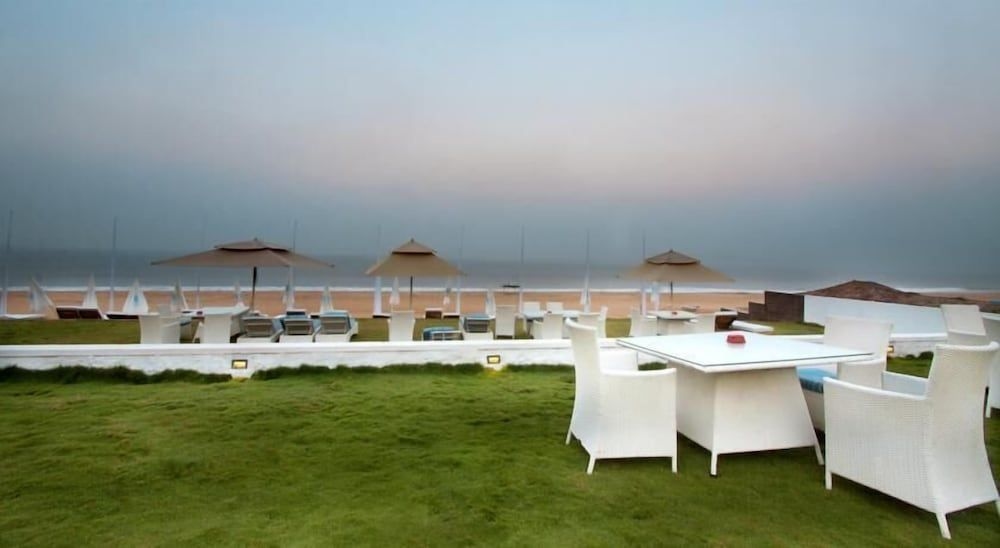 มาร์ควิส บีช รีสอร์ท (Marquis Beach Resort)3