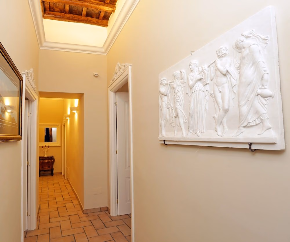 Madonna de' Monti Suites1