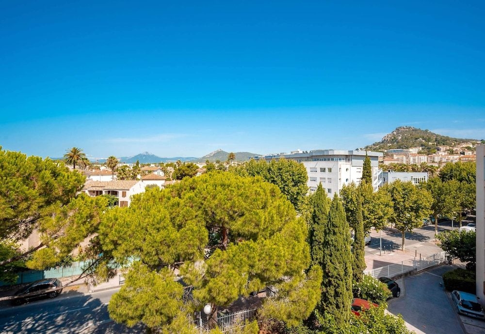 B&B Hotel HYERES0