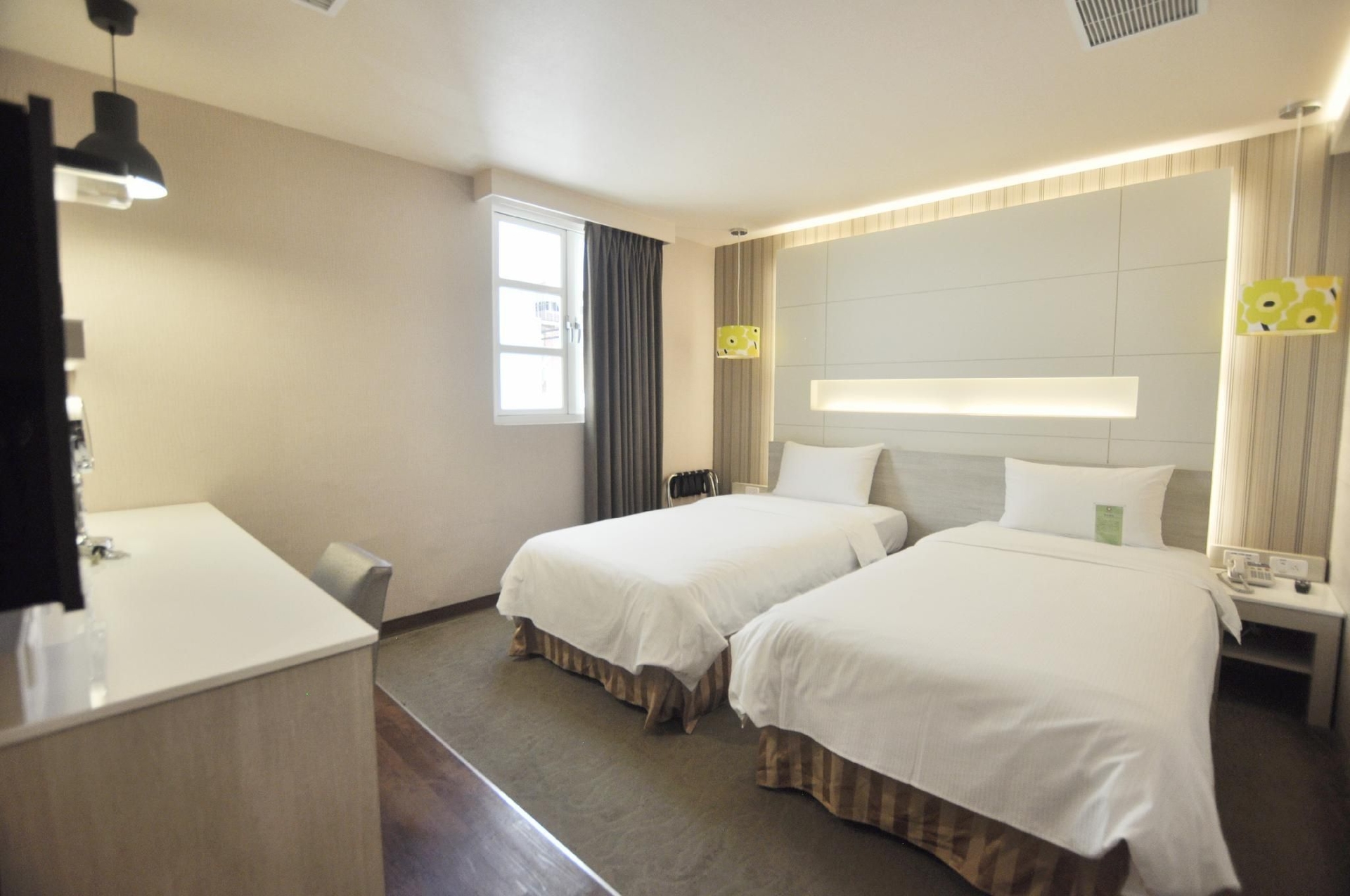 ไคเนส โฮเต็ล- จง ชาน เบด (Kindness Hotel- Zhong Shan Bade)1
